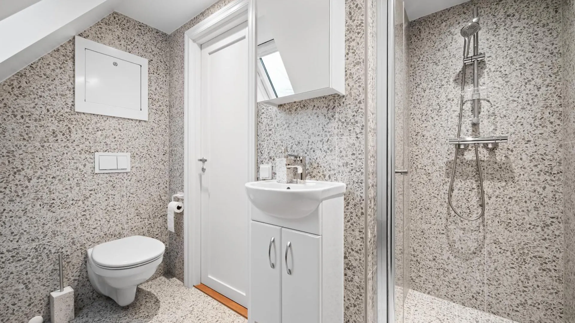 Marken Townhouse New 2025 Bergen 0*,